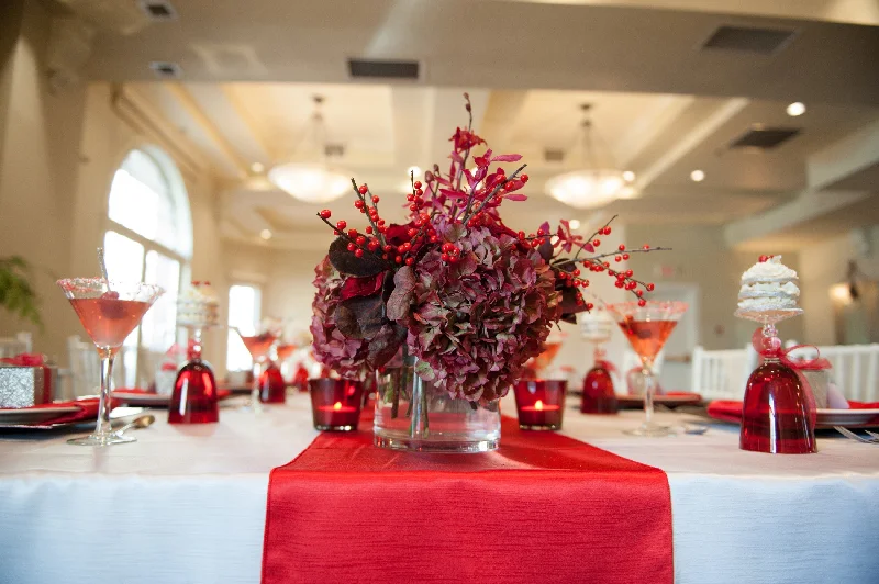 Square Majestic Tablecloth