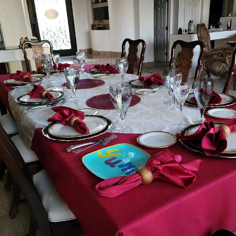 Rectangular Majestic Tablecloth