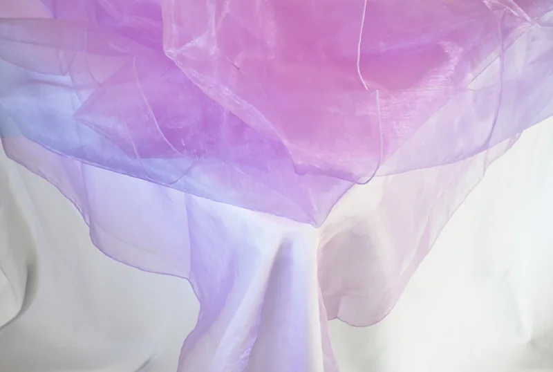 90" Seamless Round Organza Tablecloth/Table Overlay - Lavender (1pc)