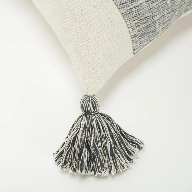 20" Gray and Ivory Cotton Pillow With Tassels Edges