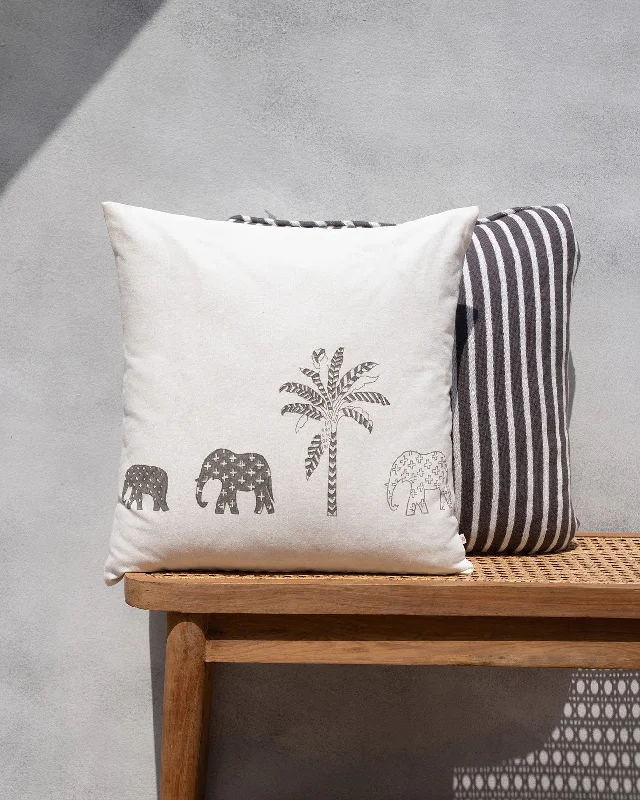 Ele Palm Cushion Cover